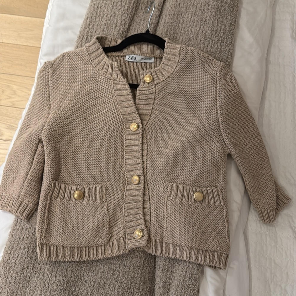 Zara Button Down - Picture 4 of 6